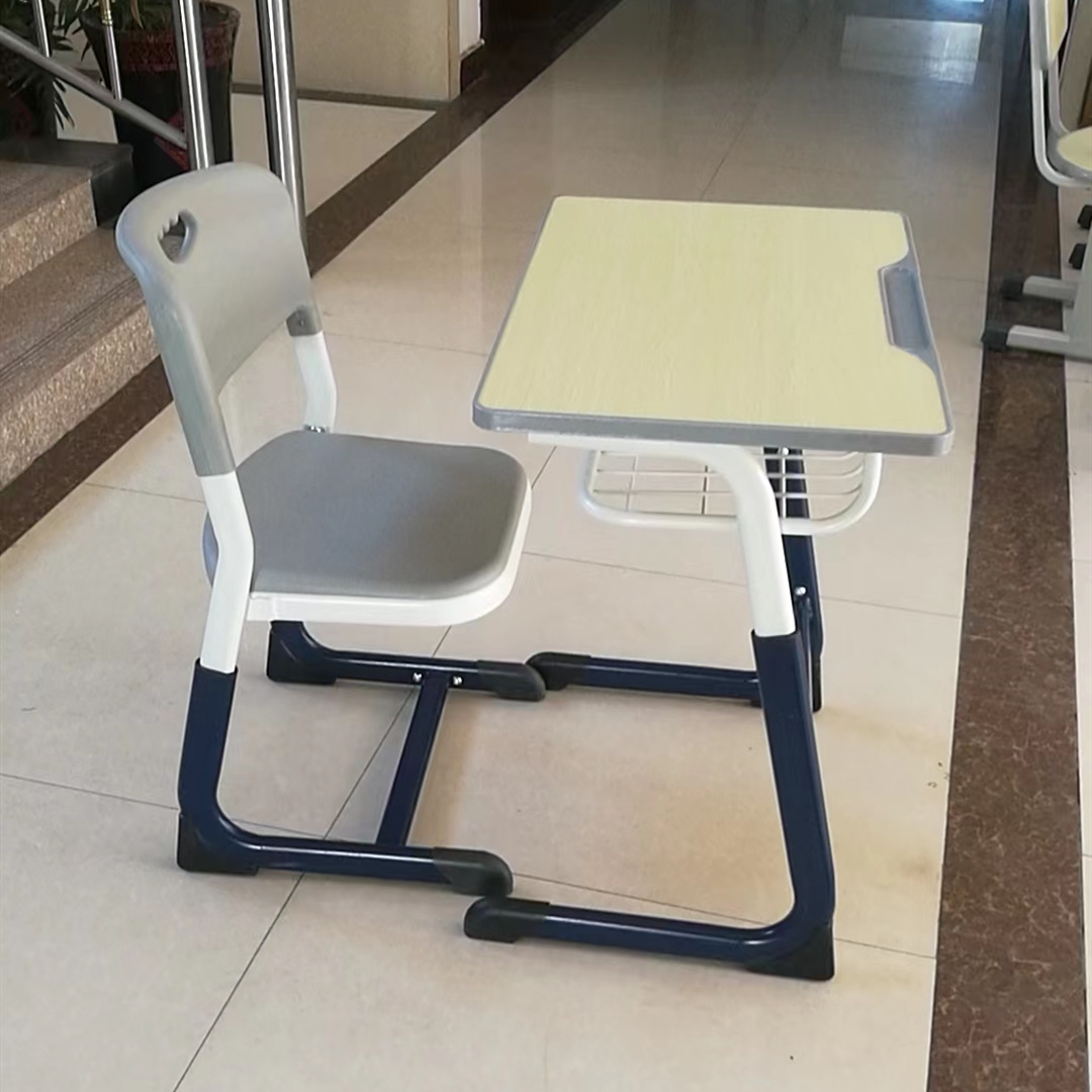 小學生單人課桌椅