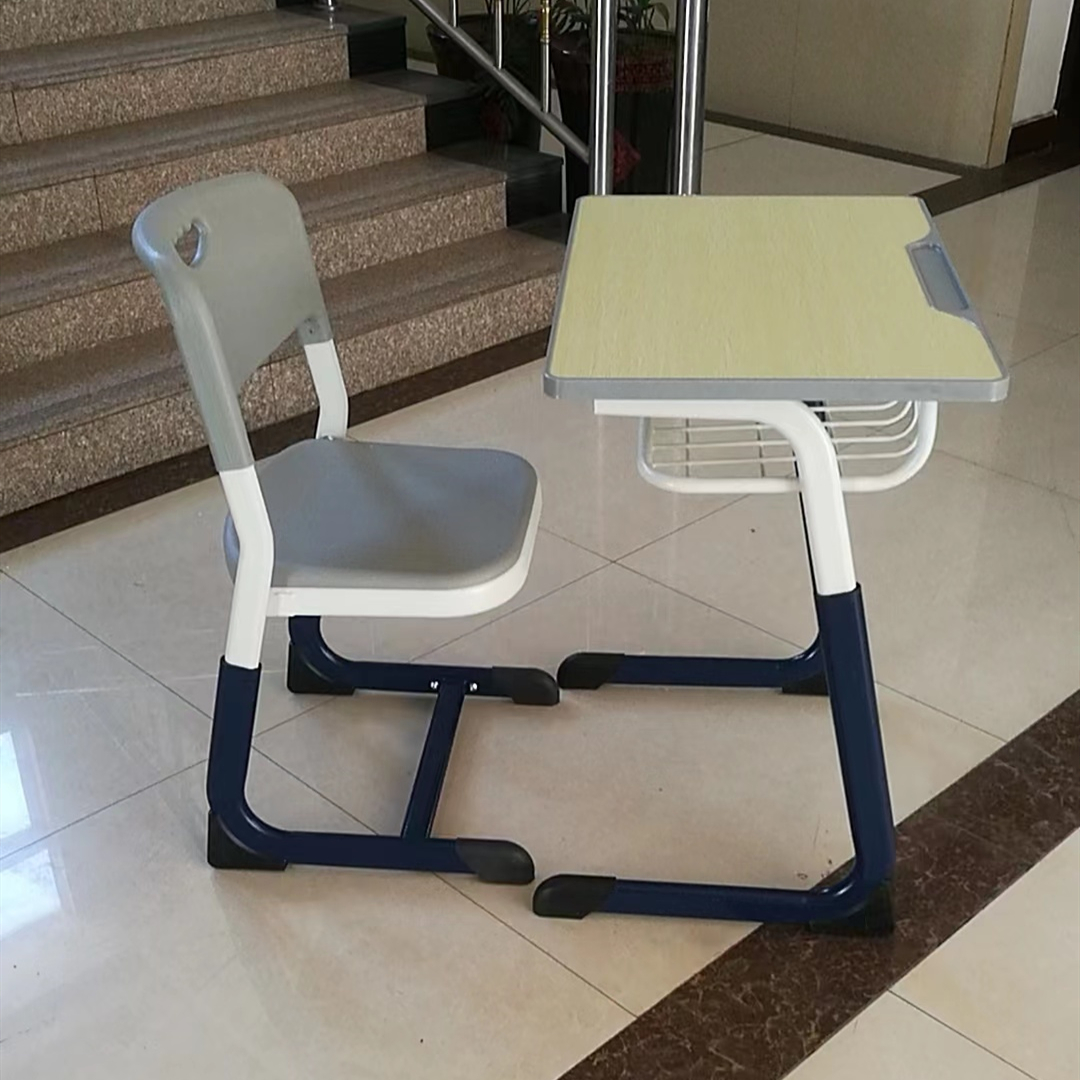 小學生單人課桌椅