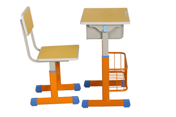 帶書(shū)網(wǎng)課桌椅
